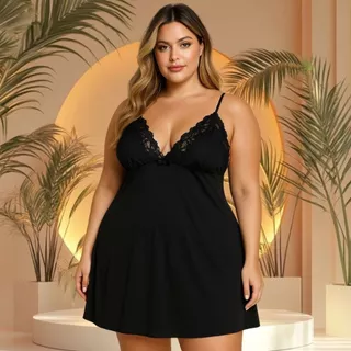 Camisola plus size com renda e caimento confortável em modelo preto, referência visual para escolha de camisola plus size feminina
